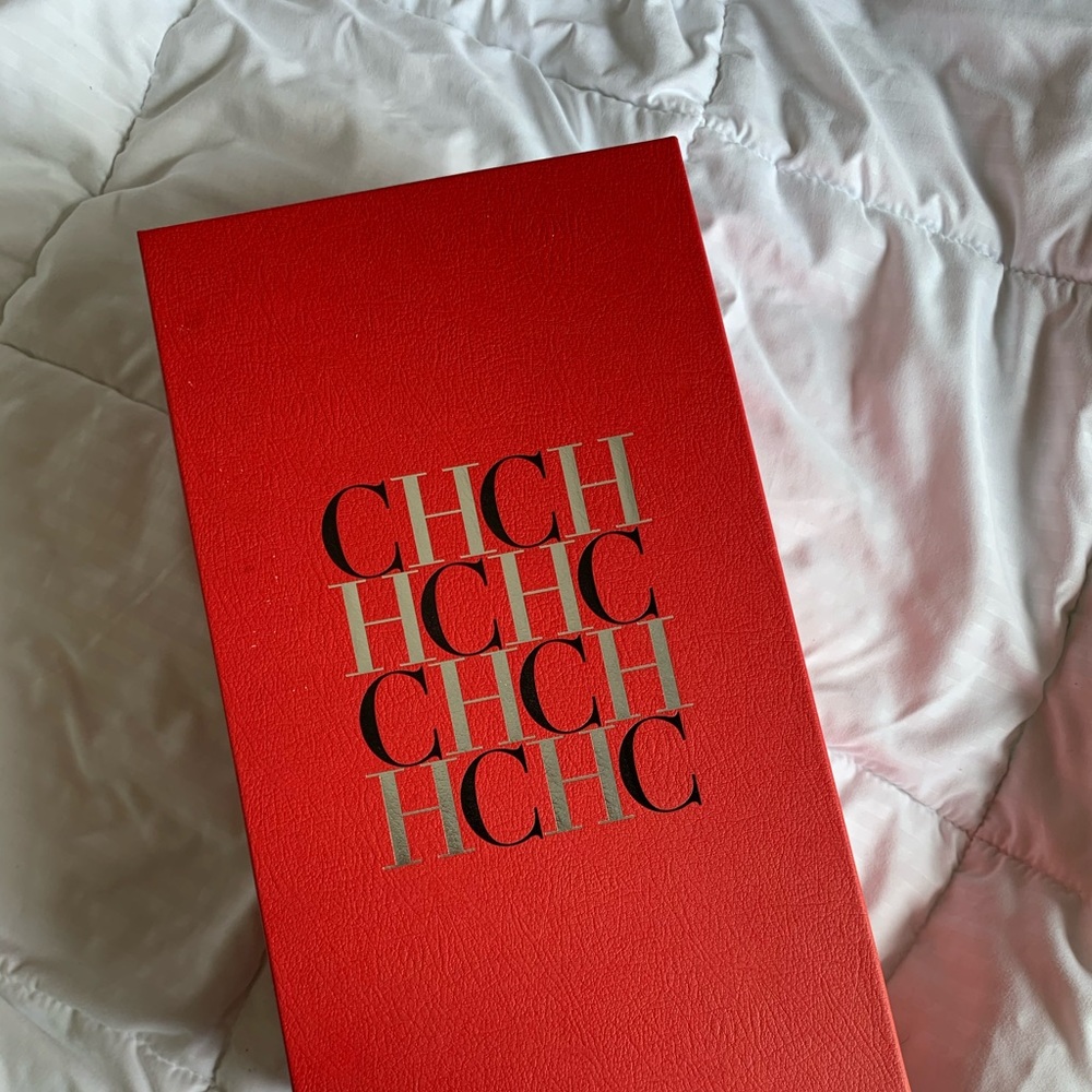 Carolina Herrera Clutch - Picture 3 of 6